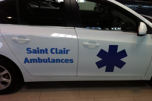 Image Floquage véhicule ambulance pour Saint Clair Ambulances